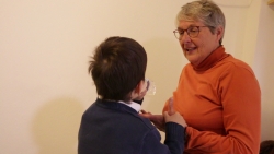 &Eta; &epsilon;&pi;&iota;&kappa;&omicron;&iota;&nu;&omega;&nu;ί&alpha; &pi;ά&nu;&omega; &alpha;&pi;ό ό&lambda;&alpha;