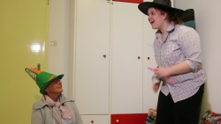 &Alpha;&pi;ό &theta;&upsilon;&mu;ό &sigma;&tau;&omicron; &gamma;έ&lambda;&iota;&omicron;